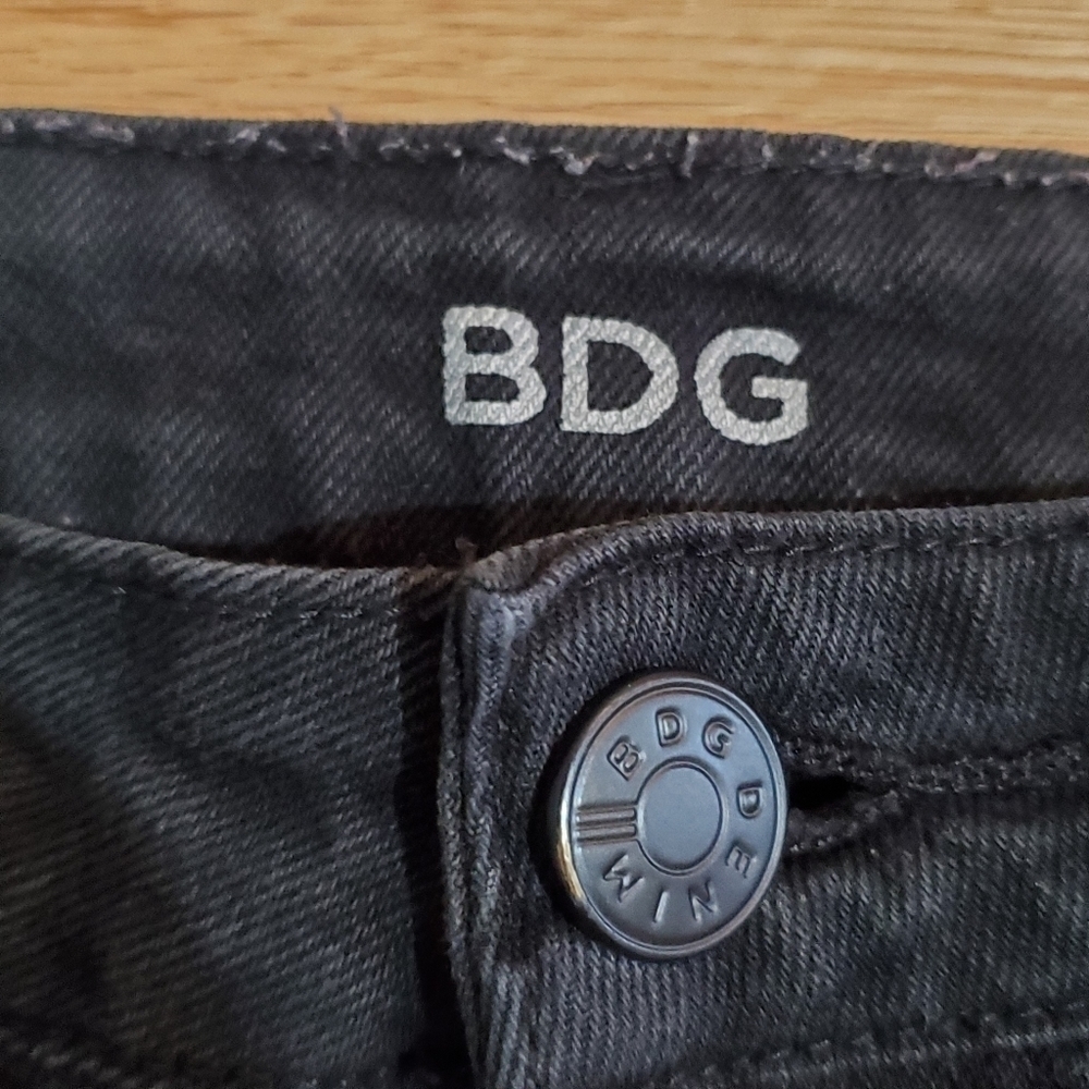 BDG Mid Rise Shortie Black Denim Shorts - Picture 3 of 6